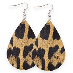 Handmade Vegan Leather Teardrop Dangle Set NWT